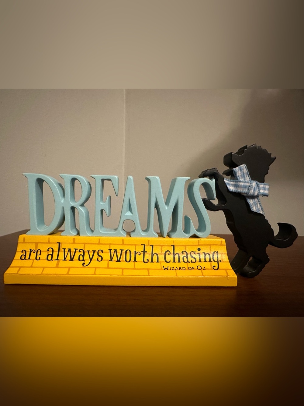 Hallmark | Wizard of Oz Toto Silhouette Figurine